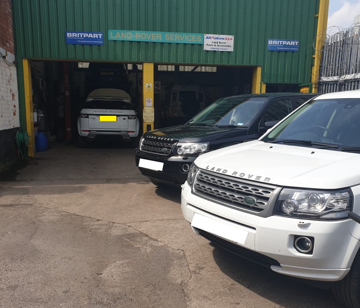 LRS Hull Ltd Independent Land Rover Garage, Hull, East Yorkshire